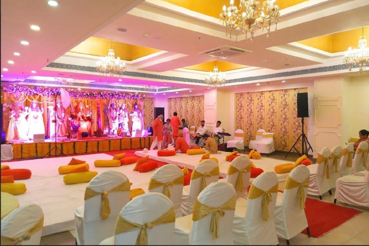 Madhuban Hotel , Yeni Delhi Dış mekan fotoğraf